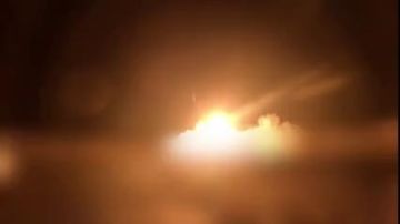 الحرس الثوري الإيراني يضرب أماكن اختباء الجنود الإسرائيليين في فلسطين المحتلة وعمليات الطيران الأميركية في قاعدة الأمير سلطان السعودية الحرس الثوري الإيراني يضرب أماكن اختباء الجنود الإسرائيليين في فلسطين المحتلة وعمليات الطيران الأميركية في قاعدة الأمير سلطان السعودية