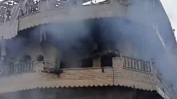 بالفيديو: غارة على منزل... ودمار كبير