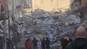 فيديو بعد الغارة: لم يبق شيء من المبنى