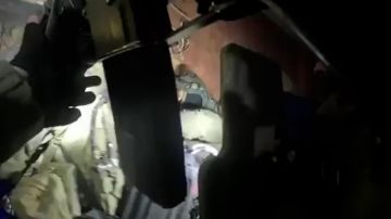 بالفيديو: الجيش الإسرائيلي يعتقل مسؤولا في السرايا اللبنانية