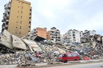 مصادر: إيران تربط ملف التسوية بوقف الحرب على لبنان مصادر: إيران تربط ملف التسوية بوقف الحرب على لبنان