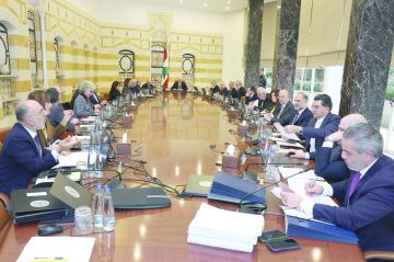 ضغوط على عون الصامت... وهل يقاطع وزراء الثنائي الجلسة؟ ضغوط على عون الصامت... وهل يقاطع وزراء الثنائي الجلسة؟