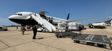 طائرة مساعدات طبية وإغاثية وغذائية مقدمة من منظمات كنسية أميركية وصلت إلى مطار بيروت