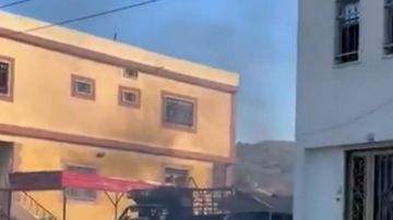 بالفيديو: دخان بعد الغارة