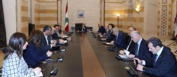 سلام عقد اللقاء الوزاري الدوري وبحث مع النابلسي وحيدر وشاهين بتنسيق جهود الإغاثة والاستجابة سلام عقد اللقاء الوزاري الدوري وبحث مع النابلسي وحيدر وشاهين بتنسيق جهود الإغاثة والاستجابة