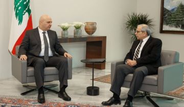 الرئيس عون يلتقي سلام في قصر بعبدا في هذه الاثناء الرئيس عون يلتقي سلام في قصر بعبدا في هذه الاثناء