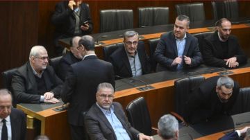 من تبدد الثقة الخارجية بالدولة إلى رد رعد: مبادرة عون لا تخرق؟