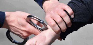 بالصورة توقيف عميل في جنوب لبنان إليكم ما كان يقوم به