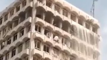 بالفيديو: غارة على مبنى في صيدا بالفيديو: غارة على مبنى في صيدا