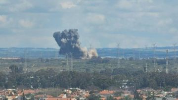 بالفيديو: سقوط صاروخ قرب محطة كهرباء في إسرائيل