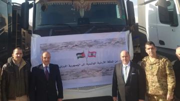 قافلة مساعدات من الأردن إلى لبنان.. نابلسي: نقف إلى جانب إخوتنا اللبنانيين