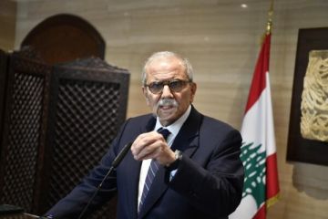 سلام تلقى اتصالا من الشرع: تعزيز الوجود العسكري على الحدود السورية اللبنانية هو لتعزيز ضبط الحدود والحفاظ على الأمن الداخلي السوري