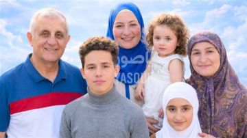 افراد عائلة آل صالح الذين ارتقوا في الغارة على مدينة صور افراد عائلة آل صالح الذين ارتقوا في الغارة على مدينة صور