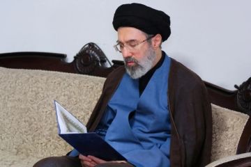 مجتبى خامنئي نقل إلى روسيا طائرة عسكرية روسية أقلته الخميس وأودع بمستشفى في قصر رئاسي