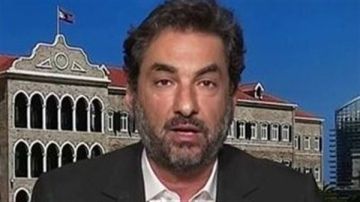 وضاح الصادق: مسؤولون يتخذون المدنيين دروعا بشرية، ومقاتلون ينتشرون في عدة مناطق من دون سلاح ظاهر وضاح الصادق: مسؤولون يتخذون المدنيين دروعا بشرية، ومقاتلون ينتشرون في عدة مناطق من دون سلاح ظاهر