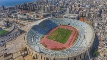 الصليب الأحمر: جهود إغاثية مستمرة للنازحين في المدينة الرياضية الصليب الأحمر: جهود إغاثية مستمرة للنازحين في المدينة الرياضية