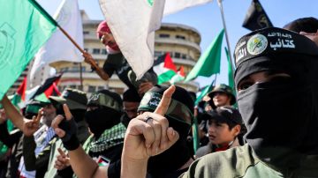 ما تفعله حماس للقتال في جنوب لبنان!