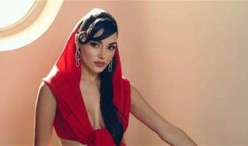 فضيحة تهز الوسط الفني في تركيا.. مذكرة توقيف بحق هاندا ارتشيل وحبيبها السابق إليكم السبب