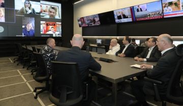 وزير الداخلية عقد اجتماعا مع المحافظين في ضوء تزايد حالات النزوح وزير الداخلية عقد اجتماعا مع المحافظين في ضوء تزايد حالات النزوح