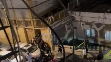 بالفيديو: نازحون يقتحمون مدرسة الـSaint Joseph