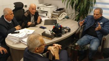 جولة على المحطات ووزير الاقتصاد: تسليم المحروقات يجري بانتظام جولة على المحطات ووزير الاقتصاد: تسليم المحروقات يجري بانتظام