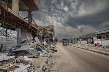 من داخل جنوب لبنان المدمر المهدد بالاجتياح الإسرائيلي