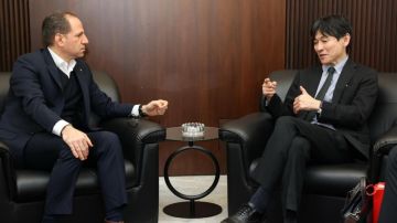 الجميل استقبل سفير اليابان: تشديد على أهمية دعم استقرار لبنان ومؤسساته الجميل استقبل سفير اليابان: تشديد على أهمية دعم استقرار لبنان ومؤسساته