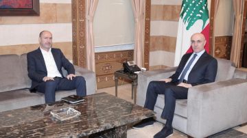 الحجار بحث مع محافظ الجنوب في المستجدات