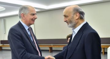 جعجع بحث مع ماغرو في التطورات ومساعي فرنسا لوقف التصعيد