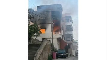 غارة استهدفت شقة في عدلون حي المشاع فجر اليوم غارة استهدفت شقة في عدلون حي المشاع فجر اليوم