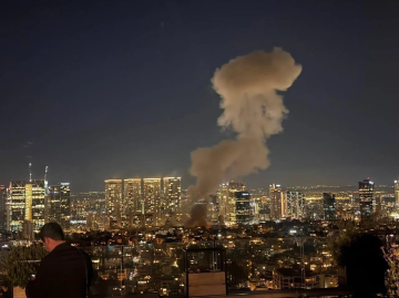 الحرس الثوري الإيراني يطلق موجة ثالثة ورابعة... قتلى وجرحى في كيان العدو الحرس الثوري الإيراني يطلق موجة ثالثة ورابعة... قتلى وجرحى في كيان العدو