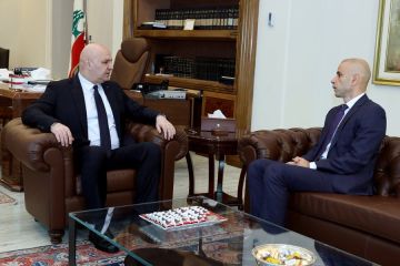 السفير اللبناني لدى طهران يطلع الرئيس عون على الوضع في إيران