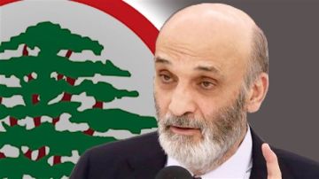 القوات اللبنانية: كل فريق يهدد الحكومة أو يحاول ترهيبها يجب أن يواجه بإجراءات واضحة تبدأ بملاحقته قضائيا ولا تنتهي عند حد إقالة وزرائه