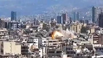 فيديو يخطف الأنفاس للحظة الغارة