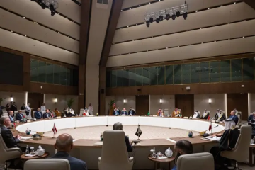 وزاري الرياض: تمادي إيران في انتهاك سيادة الدول سيكلفها الثمن