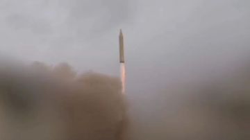 القوات المسلحة الإيرانية يستهدف منشآت نفطية إسرائيلية في حيفا والقواعد الأميركية في المنطقة