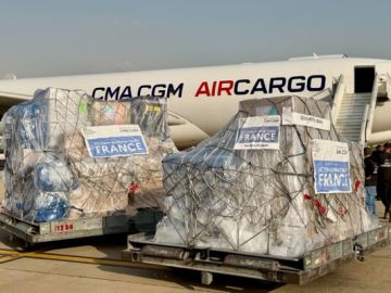 وصول الدفعة الأولى من المساعدات الانسانية الفرنسية بدعم من CMA CGM