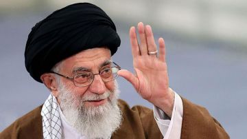 أسرار وتفاصيل اغتيال الخامنئي أسرار وتفاصيل اغتيال الخامنئي