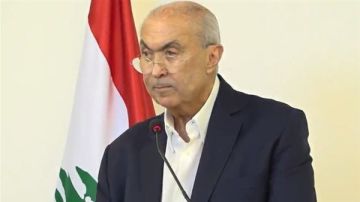 مخزومي: المبعوث الإيراني غير مرغوب فيه ولا تراجع عن قرار مغادرته مخزومي: المبعوث الإيراني غير مرغوب فيه ولا تراجع عن قرار مغادرته