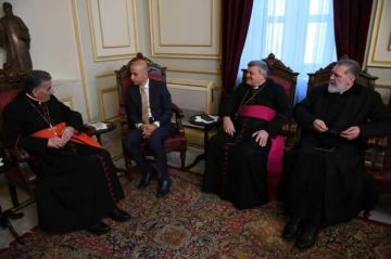 الراعي التقى سفير لبنان لدى إيران أحمد سويدان في الصرح البطريركي الراعي التقى سفير لبنان لدى إيران أحمد سويدان في الصرح البطريركي