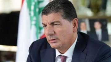 بهاء الحريري ان إعادة هيكلة وتنظيم وتدريب الحزب بإشراف ومشاركة ضباط من الحرس الإيراني منذ ٢٠٢٤، يفضح المنظومة الحاكمة