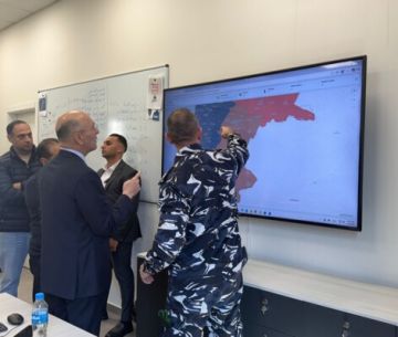 الحجار تابع من غرفة العمليات الأوضاع الأمنية وإجراءات إيواء النازحين وشدد على التنسيق بين الإدارات المعنية