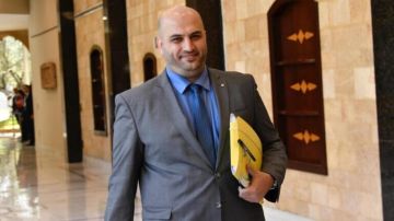 وزير الصحة يوجه تحية للعاملين الصحيين: حراس الحياة وأمل الوطن وزير الصحة يوجه تحية للعاملين الصحيين: حراس الحياة وأمل الوطن