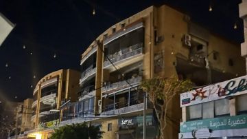 بالصورة: إنذار على مبنى... واستهداف مبنى آخر