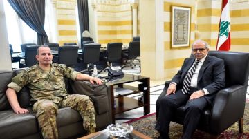 قائد الجيش في السراي