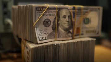 قلق مالي... هل تعود فوضى الدولار؟