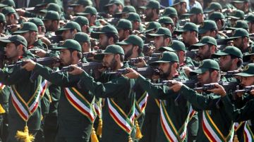 استهداف مطار بوشهر... ومقتل عميد في الحرس الثوري