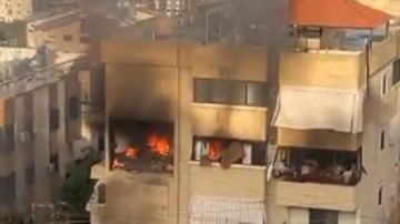 بالفيديو: غارة على شقة في حارة صيدا