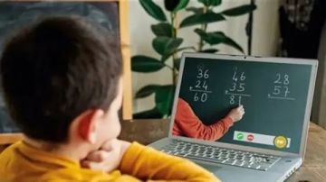 التعليم عن بعد خيار مطروح بعد الأعياد والمدارس تدرس اعتماد علامات منتصف السنة للترفيع