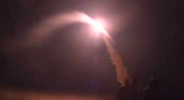 الحرس الثوري الإيراني ينذر بإخلاء مدينة رأس الخيمة الإماراتية ويطلق الموجة الـ70 نحو أكثر من 55 موقعا أميركيا وإسرائيليا الحرس الثوري الإيراني ينذر بإخلاء مدينة رأس الخيمة الإماراتية ويطلق الموجة الـ70 نحو أكثر من 55 موقعا أميركيا وإسرائيليا